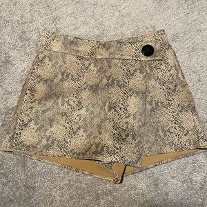 Zara skort animal print size M